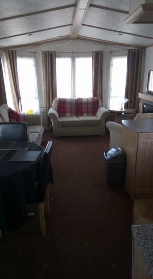 Chapmanholidaylets Bay Cayton
